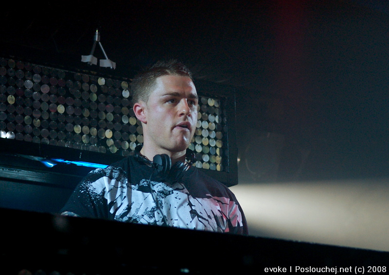 CONNECTION - Pátek 24. 10. 2008